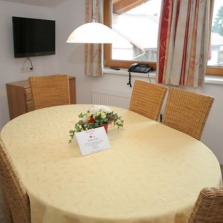 Charming Apartment In Uderns With Balcony Ngoại thất bức ảnh