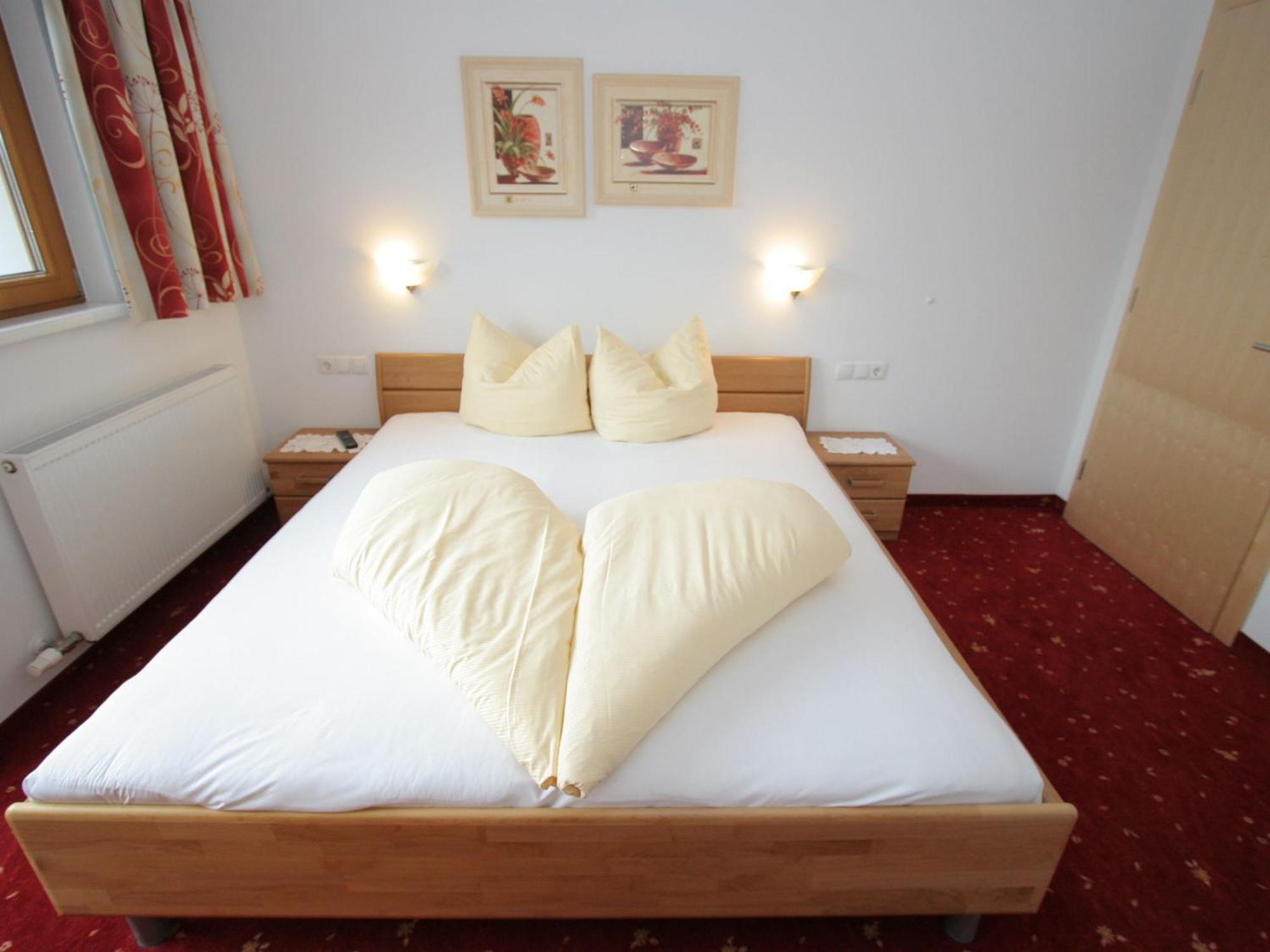 Charming Apartment In Uderns With Balcony Ngoại thất bức ảnh