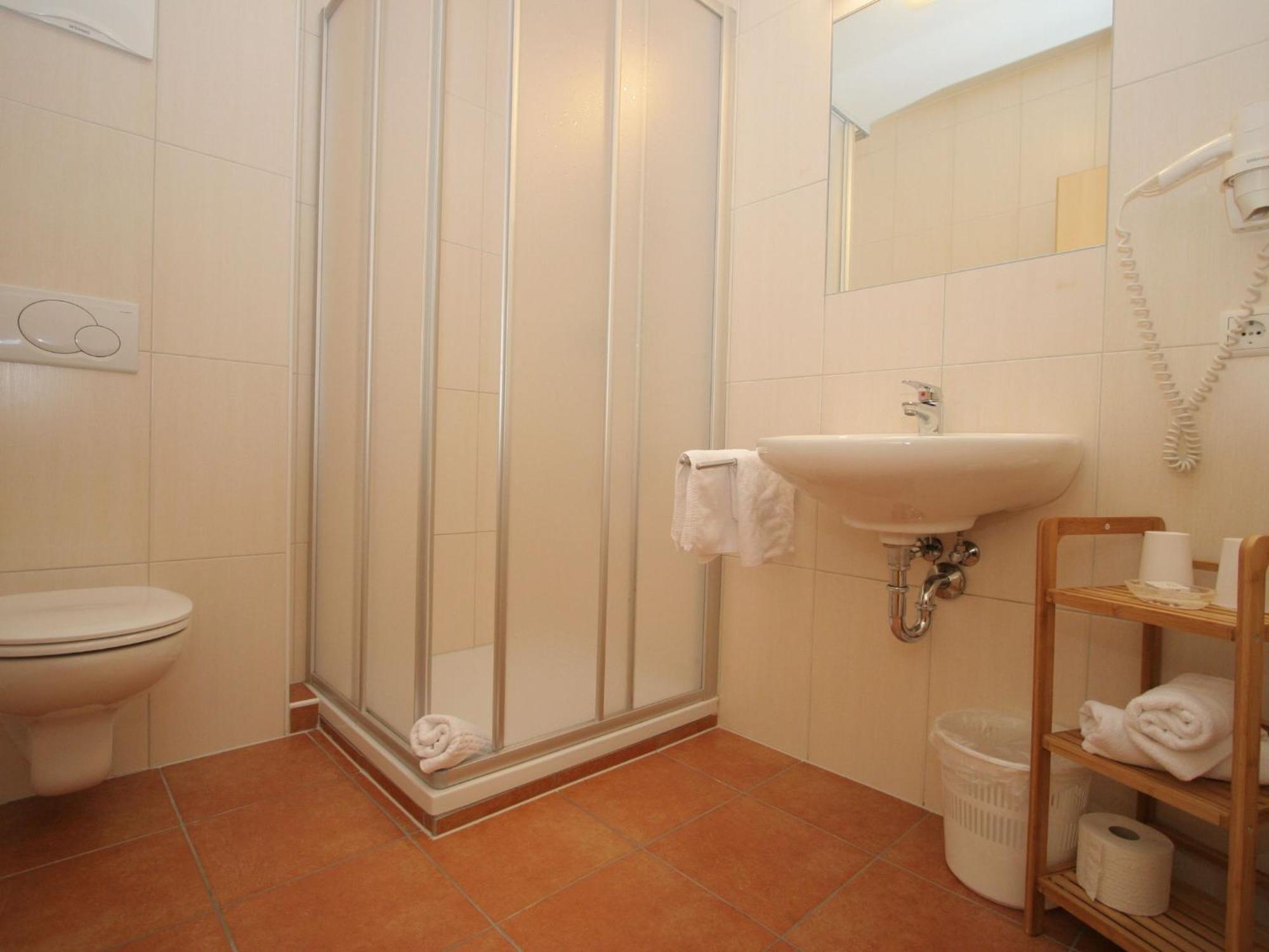 Charming Apartment In Uderns With Balcony Ngoại thất bức ảnh